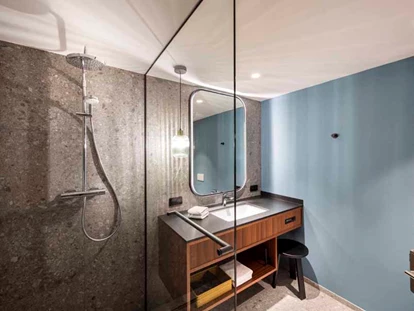 Hotels am See - Millstatt - Badezimmer der neuen Zimmer - Seeglück Hotel Forelle**** S Millstatt