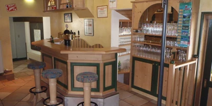 Hotels am See - Verpflegung: Frühstück - Bar, Kegelbahn - Seegasthof & Segelschule Weisse Taube