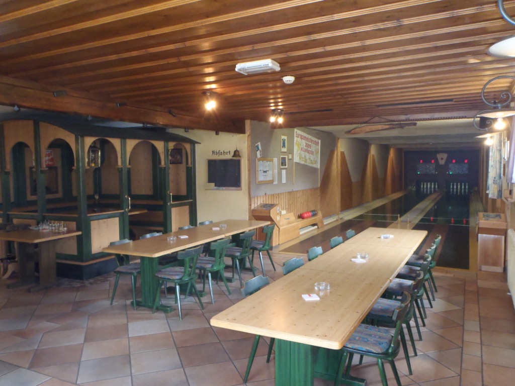 Urlaub am See: Kegelbahn - Seegasthof & Segelschule Weisse Taube