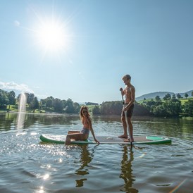 Urlaub am See: Stand-up-paddeln am Ritzensee (Leihboards verfügbar!) - Ritzenhof 4*s Hotel und Spa am See