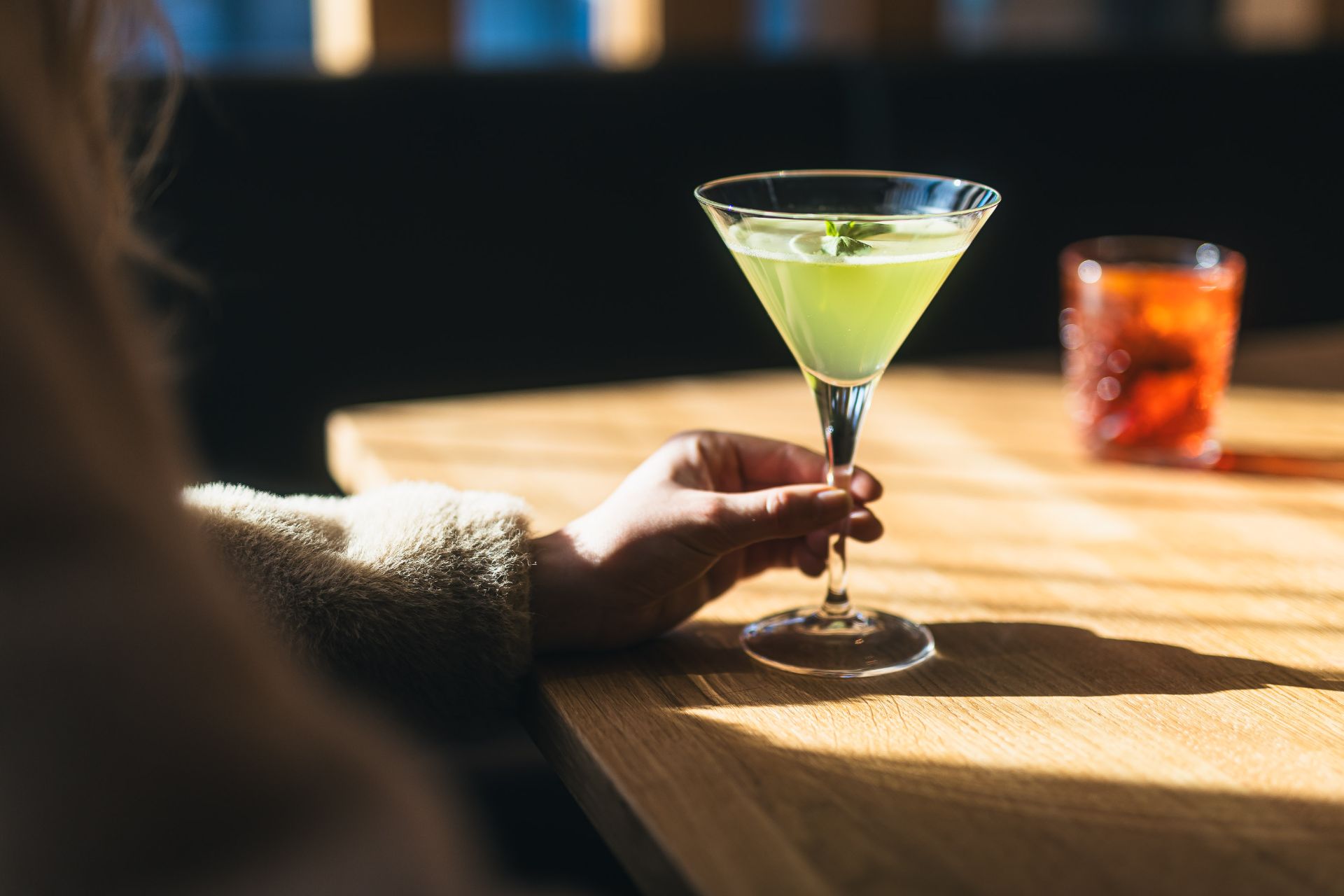 Urlaub am See: Cocktail an der Hotelbar - Ritzenhof - Hotel und Spa am See