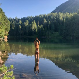 Urlaub am See: Yoga am Grünsee - Hotel Hochschober