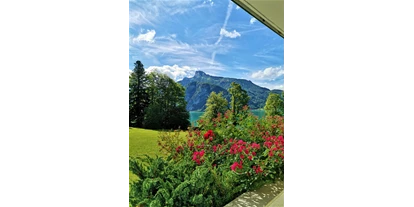 Hotels am See - Verpflegung: Frühstück - Hotel Seehof Mondsee Garten und Blick - Hotel Seehof Mondsee