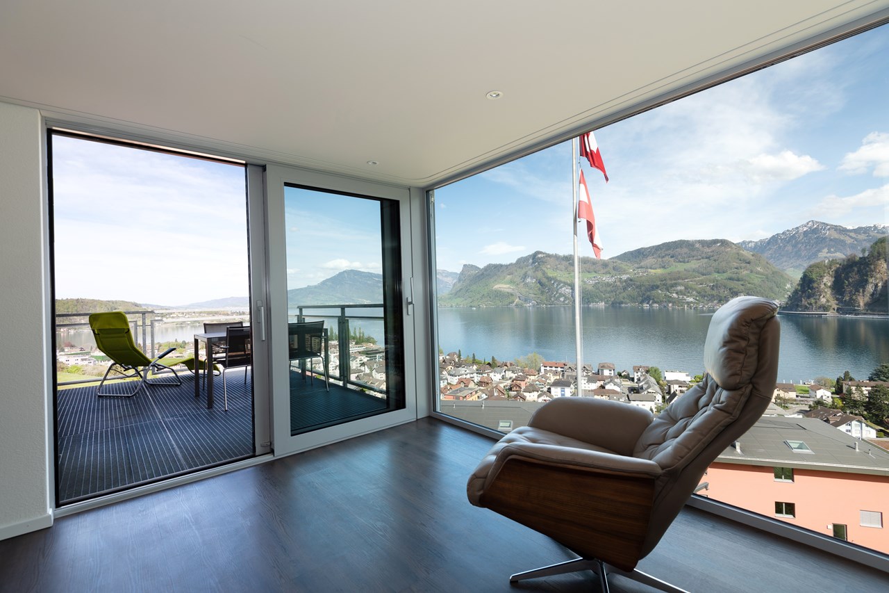 Panoramahotel-Restaurant Roggerli Zimmerkategorien Roggerlisuite mit Seeblick und Balkon (geeignet bis 4 Personen )