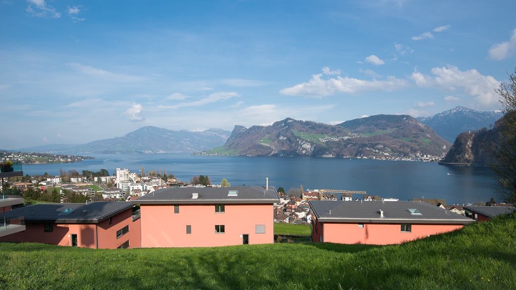 Urlaub am See: Panorama Aussicht - Panoramahotel-Restaurant Roggerli
