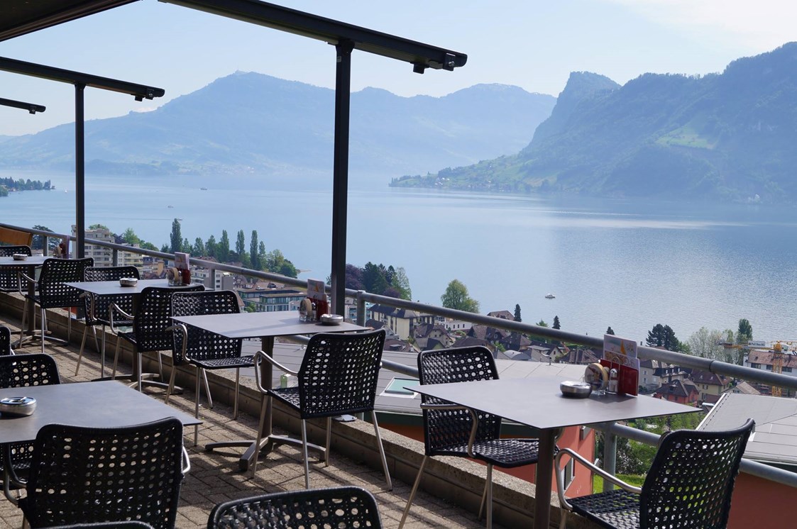 Urlaub am See: Roggerli Terasse  - Panoramahotel-Restaurant Roggerli