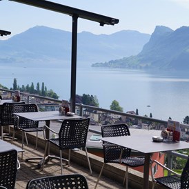 Urlaub am See: Roggerli Terasse  - Panoramahotel-Restaurant Roggerli