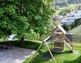 Urlaub am See: Spielplatz für die Kinder - Panoramahotel-Restaurant Roggerli
