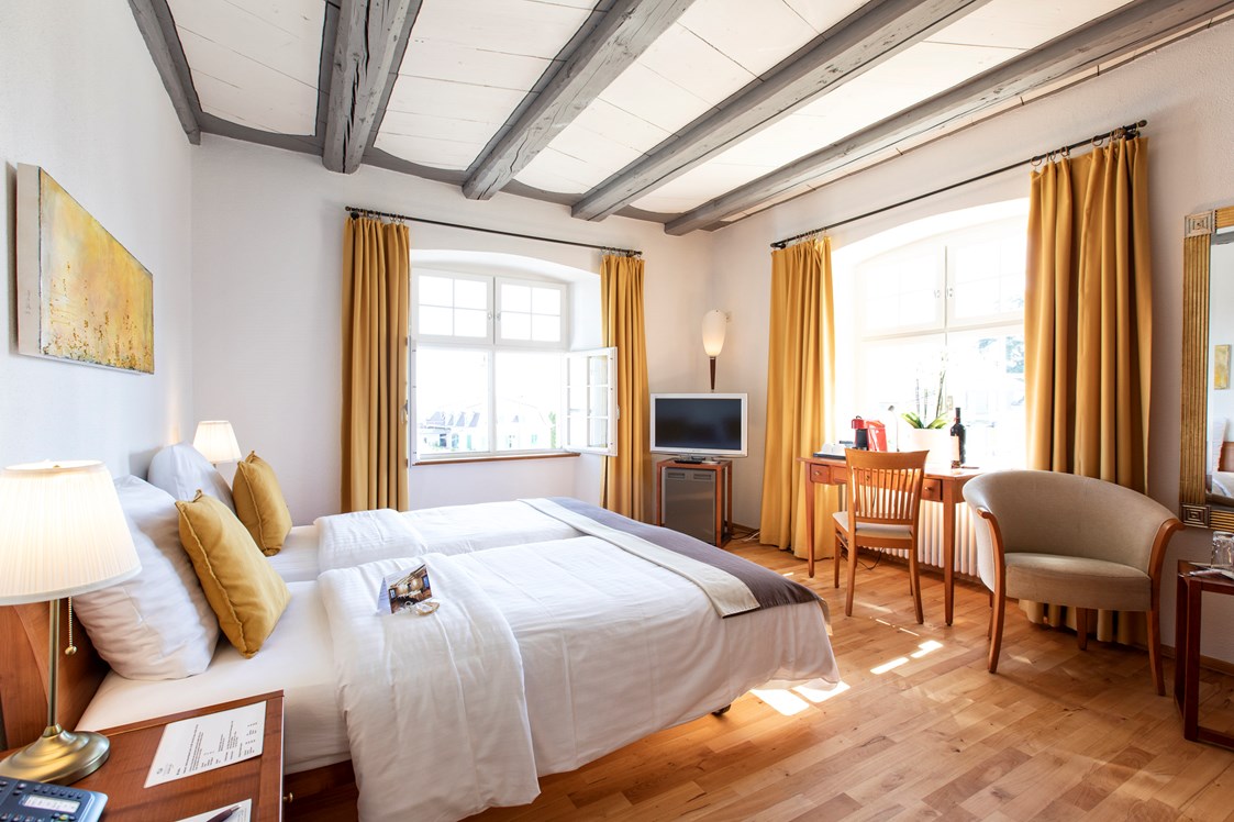 Urlaub am See: Doppelzimmer 'Deluxe' - Hotel de Charme Römerhof
