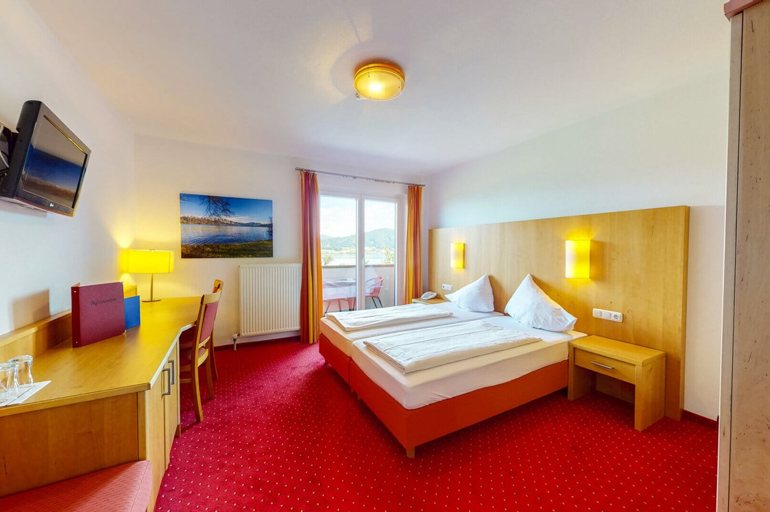 Urlaub am See: Hotel Haberl - Zimmer - Hotel Haberl - Attersee