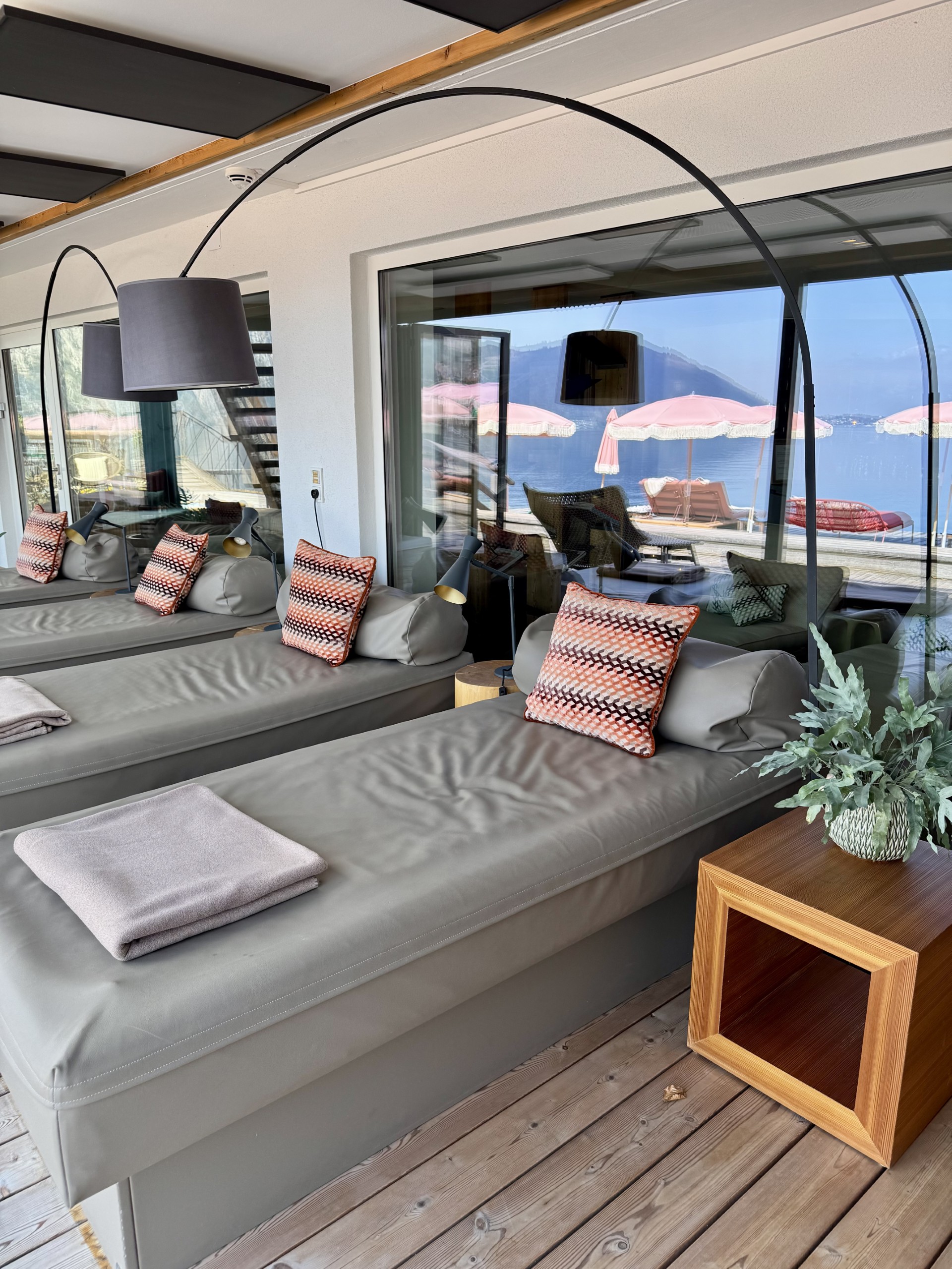 Urlaub am See: Wasserbetten mit Seeblick - Das Traunsee - Das Hotel zum See