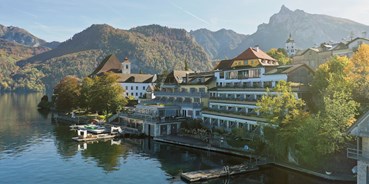 Hotels am See - Hotel unmittelbar am See - Außenansicht Seehotel Das Traunsee - Seehotel Das Traunsee