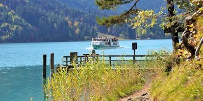 Hotels am See - Verpflegung: Frühstück - Wandern in unberührter Natur rund um den See - Schifffahrt und Bergbahn kannst Du kostenlos nutzen! - Seehaus Winkler