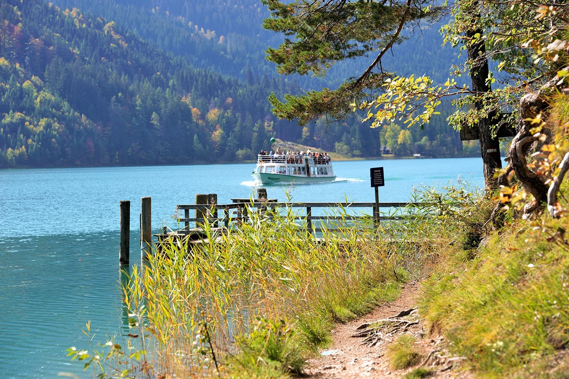 Urlaub am See: Wandern in unberührter Natur rund um den See - Schifffahrt und Bergbahn kannst Du kostenlos nutzen! - Seehaus Winkler