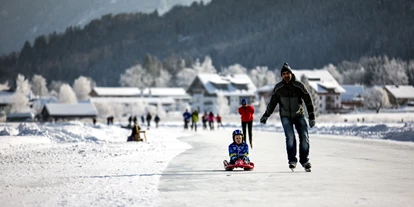 Hotels am See - Verpflegung: Frühstück - Eislaufen am Weissensee - Seehaus Winkler
