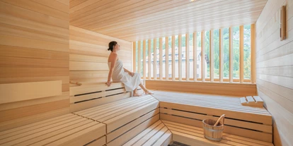 Hotels am See - Verpflegung: Frühstück - Kräuter-Sauna mit Bergblick - Parkhotel Margna