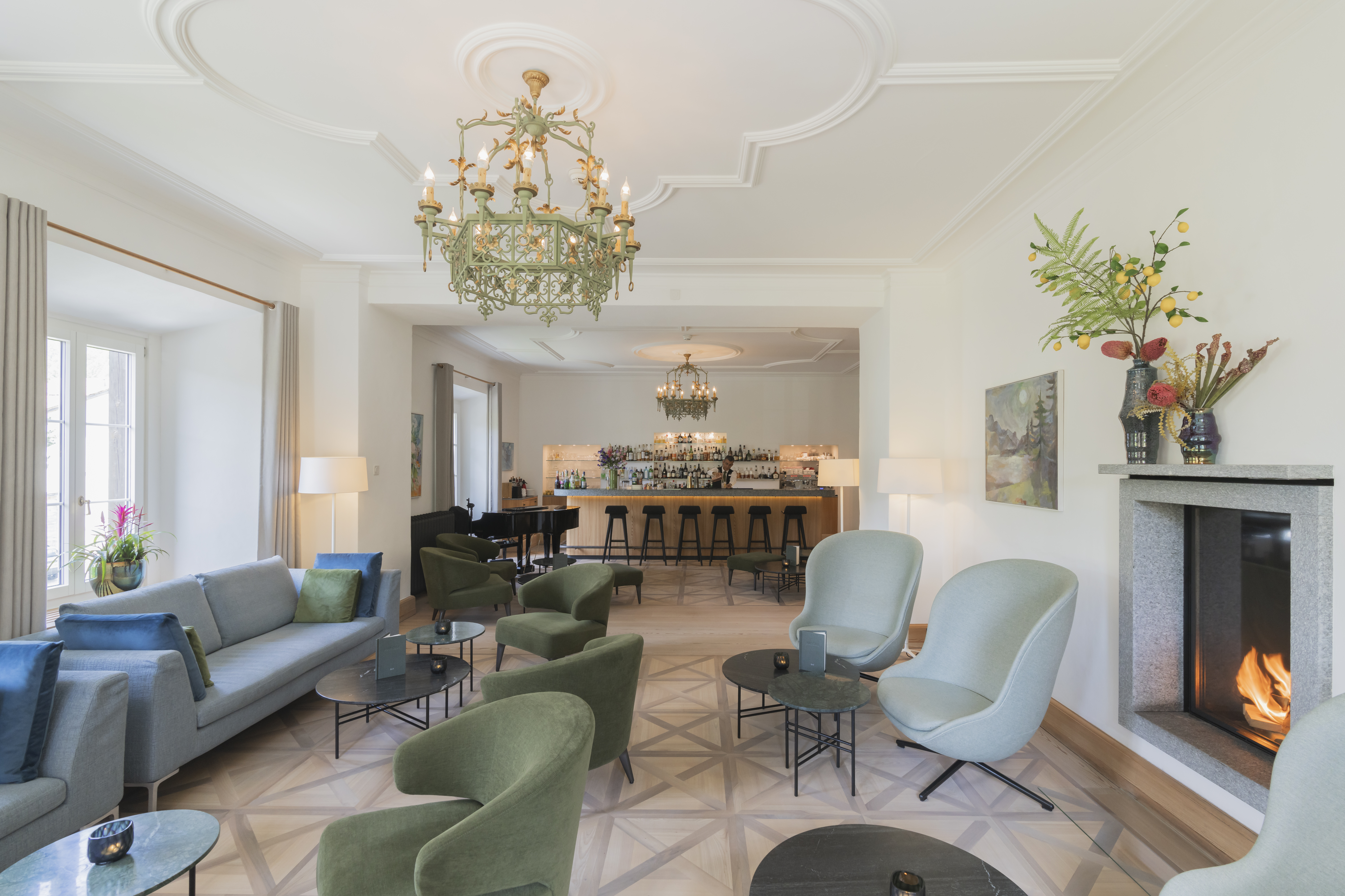 Urlaub am See: Hotelbar & Lobby - Parkhotel Margna