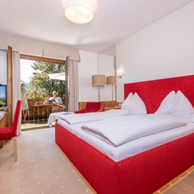 Urlaub am See: Standard Doppelzimmer mit Südbalkon - Hotel Furian