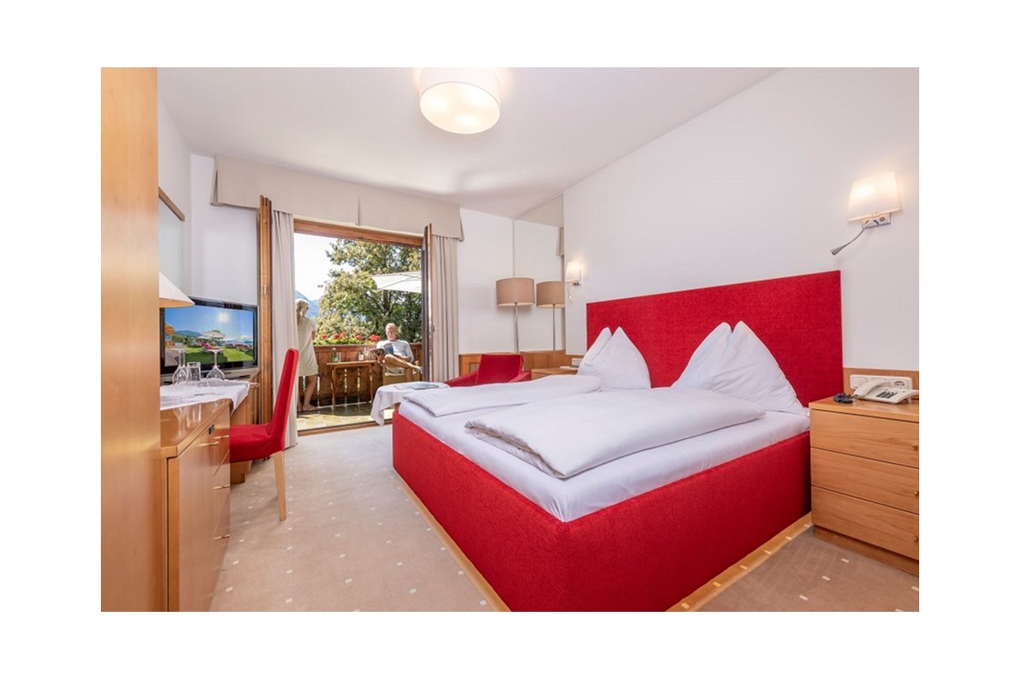 Urlaub am See: Standard Doppelzimmer mit Südbalkon - Hotel Furian