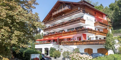 Hotels am See - Verpflegung: Frühstück - Außenansicht HOTEL FURIAN**** - Hotel Furian
