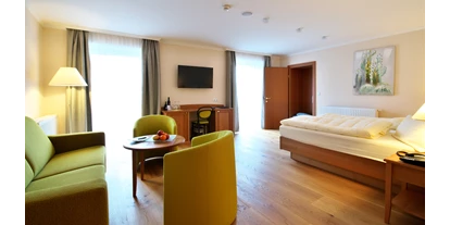Hotels am See - Verpflegung: Frühstück - Doppelzimmer mit Holzboden - Hotel Weisser Hirsch