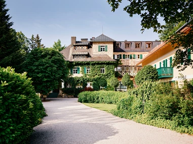 Urlaub am See: TAUROA Landhaus zu Appesbach