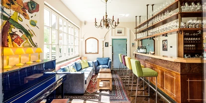 Hotels am See - Verpflegung: Frühstück - Hotelbar - Cortisen am See****s