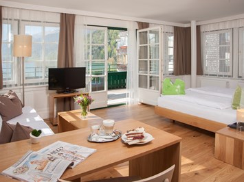 Seehotel Brandauer's Villen Zimmerkategorien Doppelzimmer mit Seeblick und Balkon