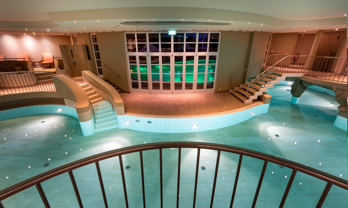 Urlaub am See: Indoor-Pool - Precise Resort Bad Saarow