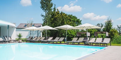 Hotels am See - Verpflegung: Frühstück - beheizter Pool Outdoor - von Innen begehbar - VILA VITA Pannonia