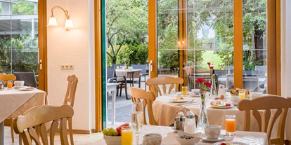 Hotels am See - Verpflegung: Frühstück - Reichhaltiges Verwöhnfrühstück - Seehotel Das JO.