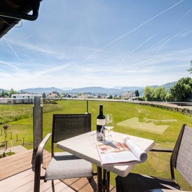Urlaub am See: Ausblick vom Balkon - Seehotel Das JO.