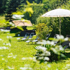Urlaub am See: Garten - Eden Park Retro Chique Hotel Velden