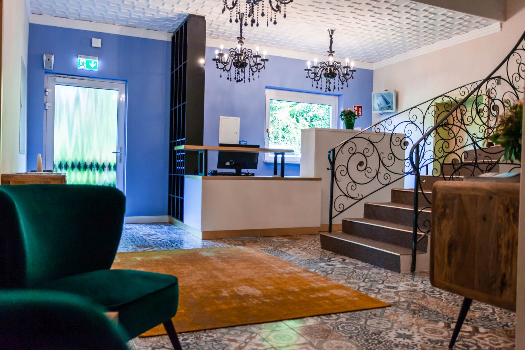 Urlaub am See: Lobby - Eden Park Retro Chique Hotel Velden