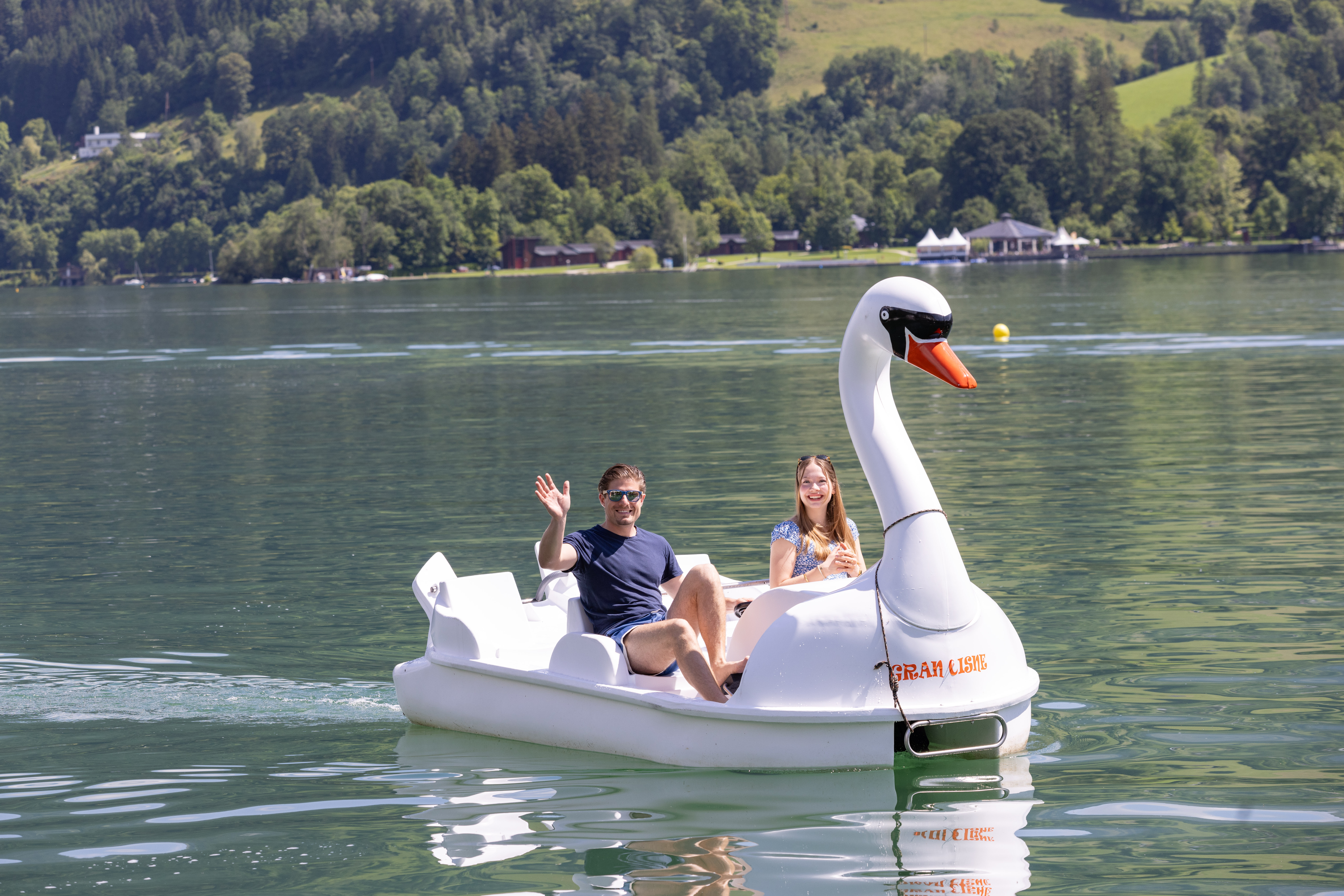 GRAND HOTEL ZELL AM SEE Freizeitangebote am See Tretboote 