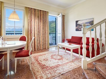 GRAND HOTEL ZELL AM SEE Zimmerkategorien Familienzimmer mit Seeblick & Balkon 