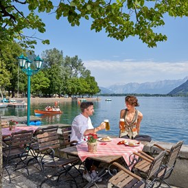 Urlaub am See: Traditionelles Restaurant Pinzga Bräu mit Brauerei - GRAND HOTEL ZELL AM SEE