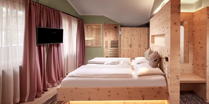 Hotels am See - Verpflegung: Frühstück - Zirbensuite Pinzgauerin  - RomantikHotel Zell Am See