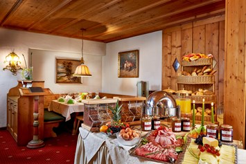 Urlaub am See: Frühstücksbuffet - Hotel Fischerwirt