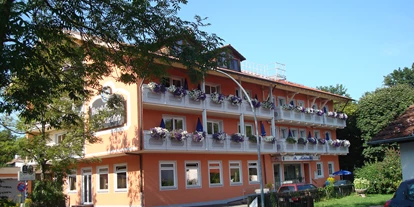 Hotels am See - Verpflegung: Frühstück - Hotelansicht - Hotel Gasthof Seefelder Hof