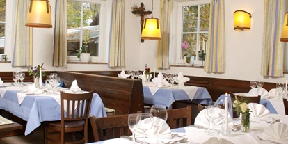 Hotels am See - Verpflegung: Frühstück - Gaststube - Hotel Gasthof Seefelder Hof