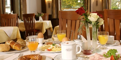 Hotels am See - Verpflegung: Frühstück - Frühstück - Hotel Gasthof Seefelder Hof