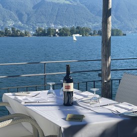 Urlaub am See: Blick auf die Brissago Inseln - Art Hotel Posta al lago