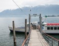 Urlaub am See: Schiffsanlegestelle vor dem Hause - Art Hotel Posta al lago