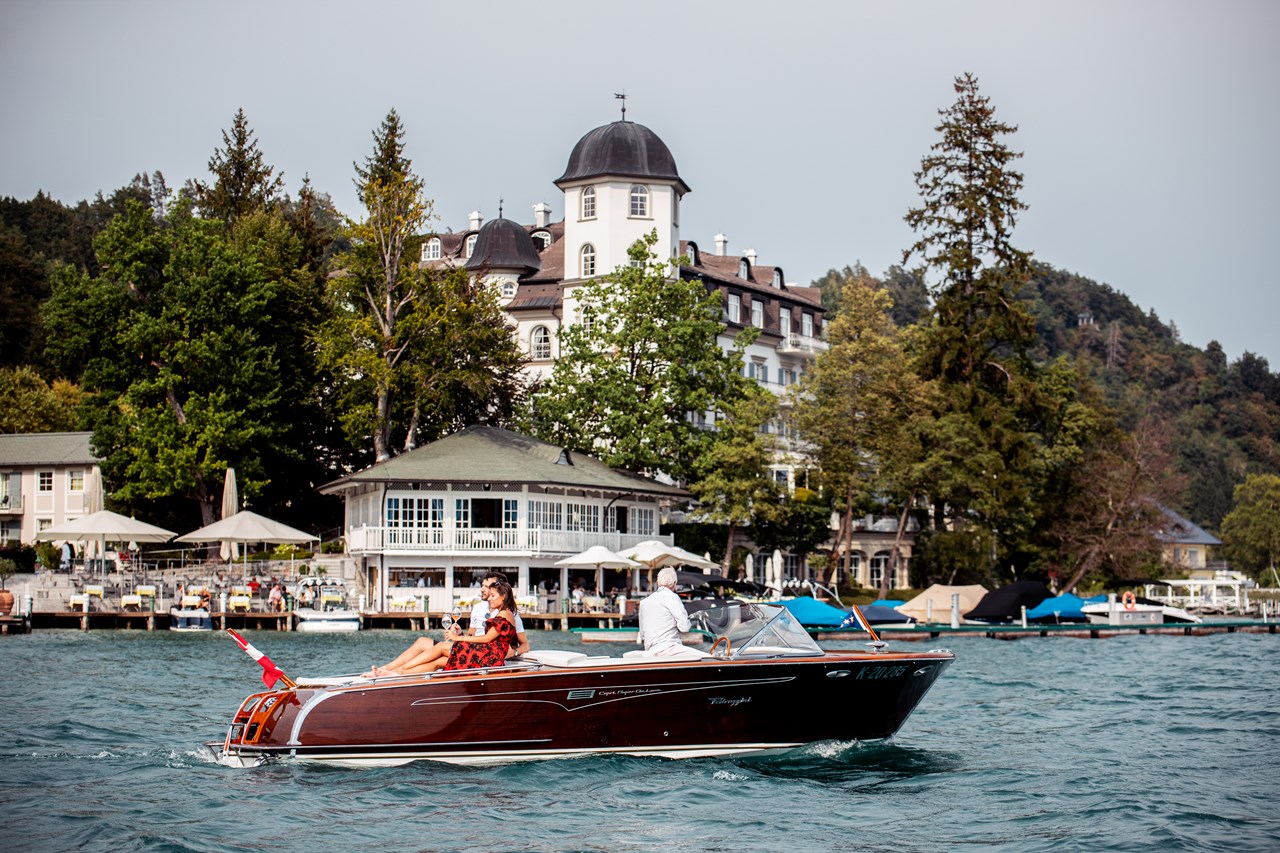 Hotel Schloss Seefels Freizeitangebote am See Bootsrundfahrten & Transfers