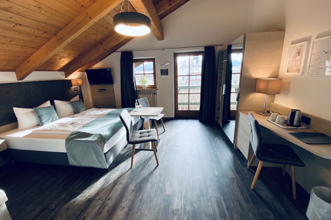 Urlaub am See: Doppelzimmer 22m² - Berg-& Seeblick - Hotel Möwe am See