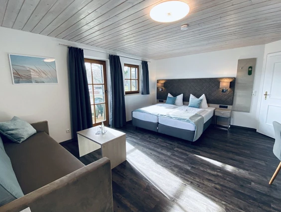 Urlaub am See: Doppelzimmer 22m² - Garten-& Seeblick - Hotel Möwe am See