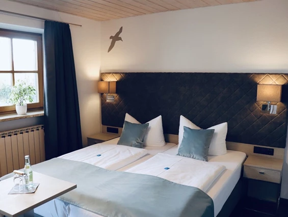 Urlaub am See: Doppelzimmer 18m² - Hotel Möwe am See