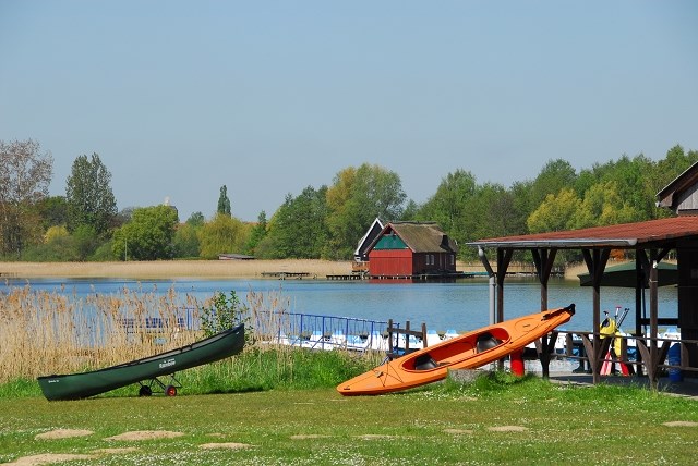 Kurhaus am Inselsee Freizeitangebote am See Boots, Kajaks, Kanus
