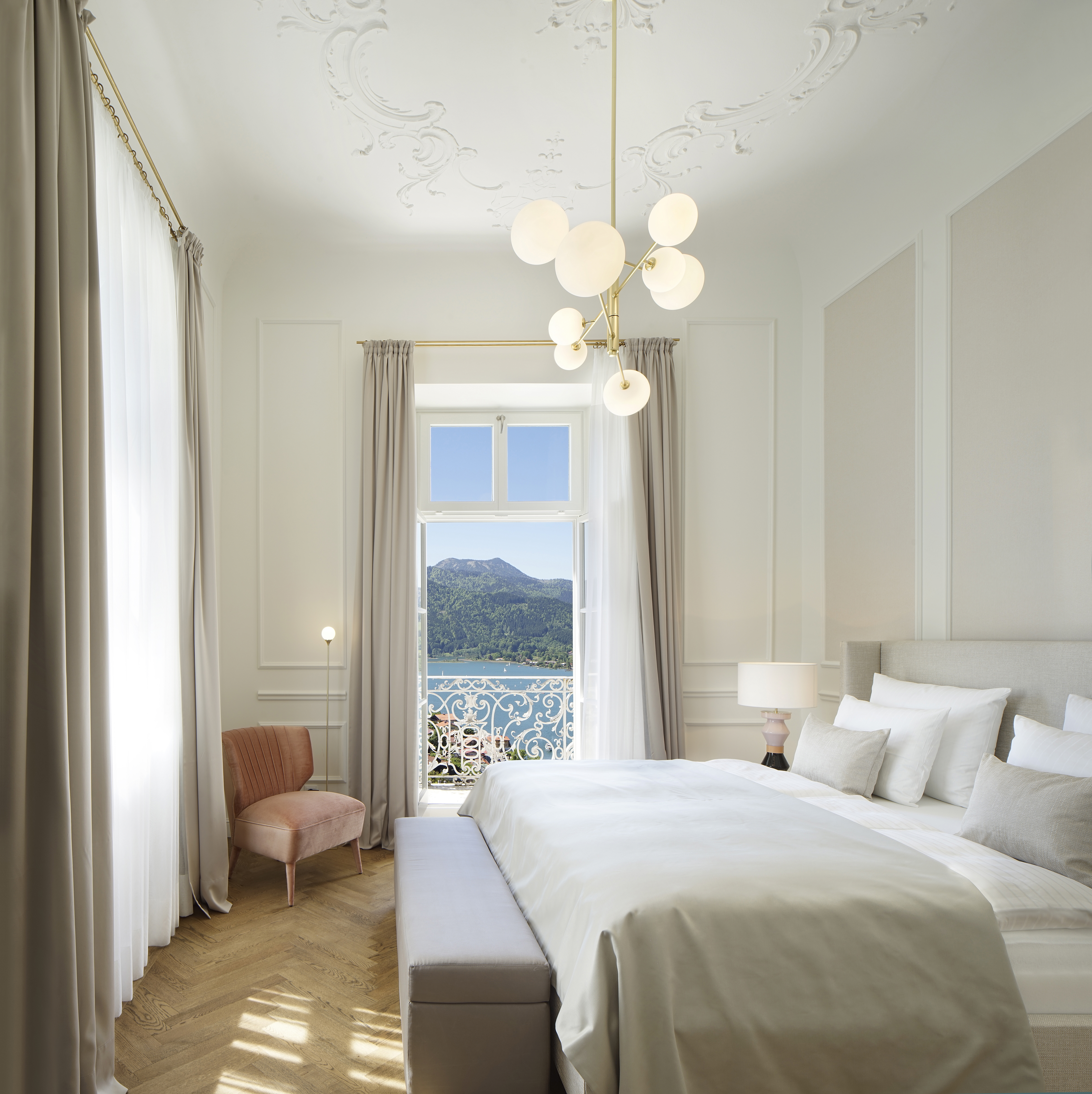 Hotel DAS TEGERNSEE Zimmerkategorien Deluxe Suite | Senger Schloss